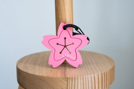 SAKURA - Poop Bag Carrier