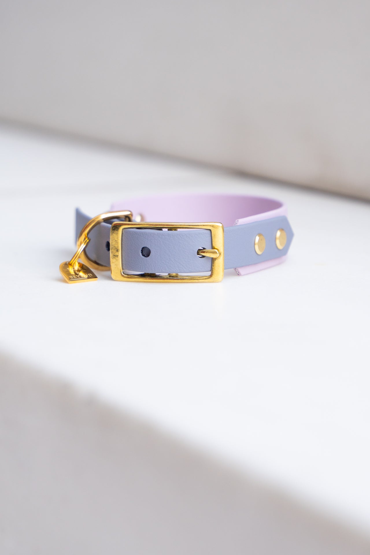 LISBON Layered Collar - Regular